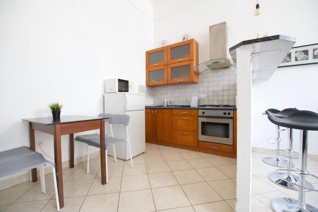 Budget Apartment By Hi5 - Center Of The Center Budapest Eksteriør bilde
